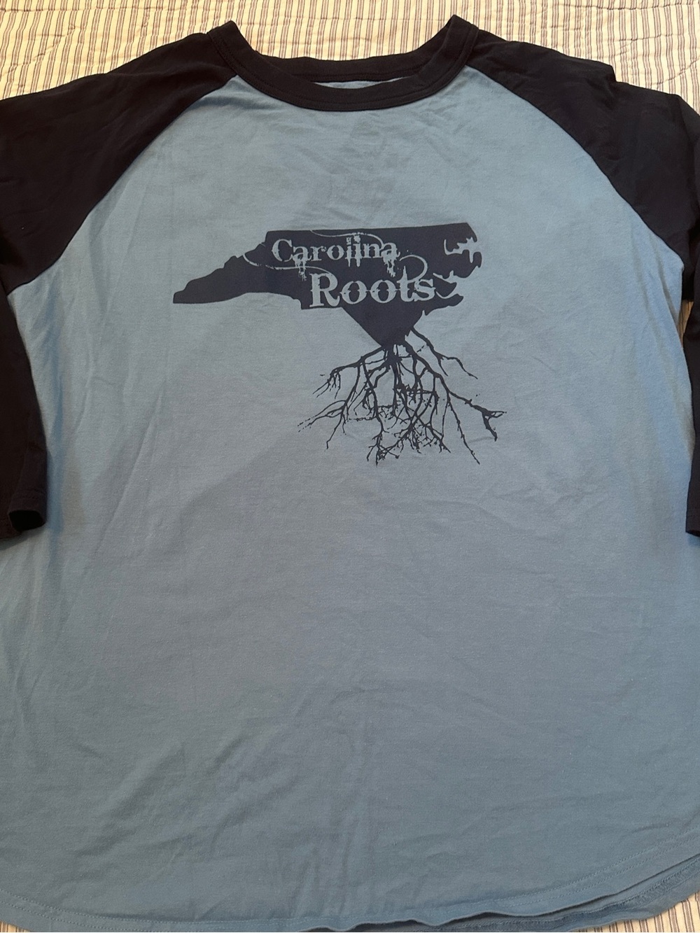 North Carolina Roots Raglan Tee Baseball Style Shirt Blue M 3/4 sleeves NC